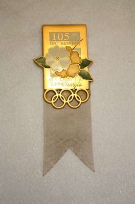 国际奥委会1996年纪念胸章