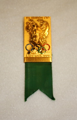 国际奥委会1996年纪念胸章